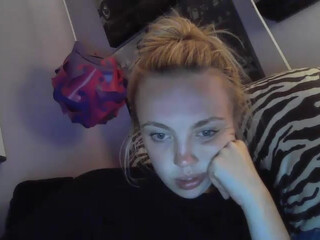 yourbabylynn23 chaturbate Luxury lady