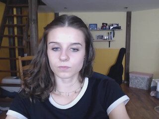 classy_cassie chaturbate attractive bitch fucks her cap