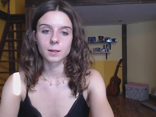 classy_cassie chaturbate blonde slut caresses sex lips