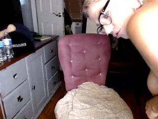 yourfavoritemom82 chaturbate slut with big tits gets naked in  private e