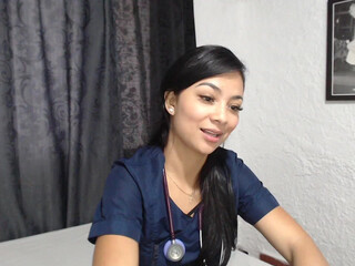 valentinalopera chaturbate writes pen on boobs and ass