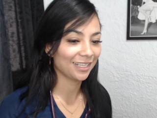 valentinalopera chaturbate gorgeous model tightly stretches both holes.