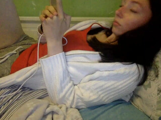 hornypussybae chaturbate the shrewd slut masturbates pussy with a phallus