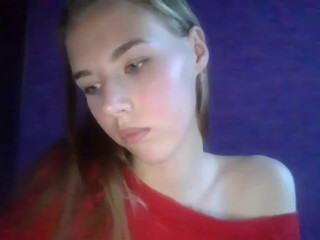 zuzelica chaturbate lustful bitch gently masturbates cunt