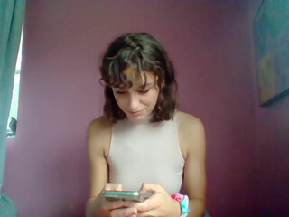 issyeden chaturbate busty woman posing in panties