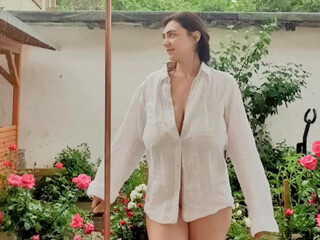 lunaamor manyvids onlyfans excellent massages its charms