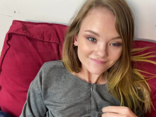 birdyyybby manyvids onlyfans A delightful young lady