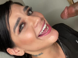 devilsthroat manyvids onlyfans Busty girl