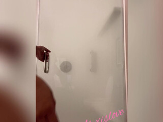 alexislovexxx manyvids onlyfans pretty woman undressed in front of the camera and masturbates in the chair