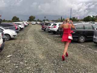 ivy roses   manyvids onlyfans cute blonde girl got herself a finger on the couch