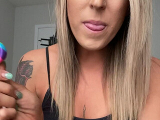 mspaigebauer manyvids onlyfans sweet chick fucks both holes