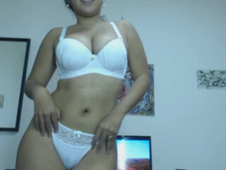 sweetpam  manyvids onlyfans modest slut tells interesting stories on camera