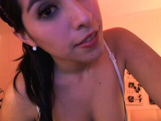 sweetpam  manyvids onlyfans lustful babe caresses herself with fingers