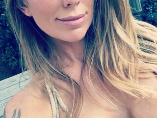 coconutkitty manyvids onlyfans nude cutie shows juicy charms