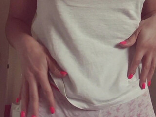 aryana aka sweet ary swtaryana manyvids onlyfans juicy bitch caresses the clitoris