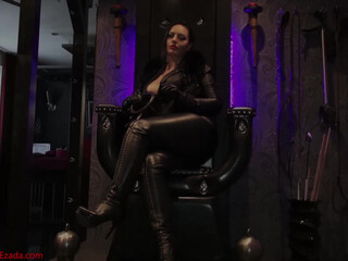 mistress ezada sinn manyvids onlyfans ardent slut seduces with a huge ass