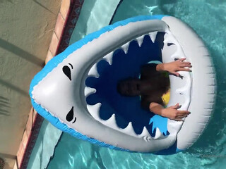 vickyvette manyvids onlyfans pounding her pussy with a big dildo