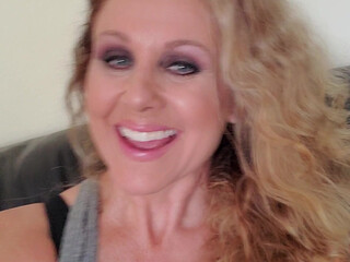 therealjuliaann manyvids onlyfans Depraved Latina Cums