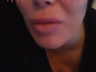 sybilstallone manyvids onlyfans naughty babe puts big tits