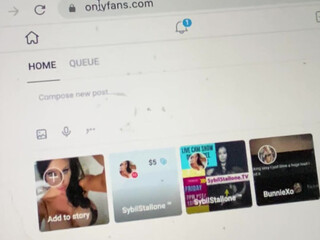 sybilstallone manyvids onlyfans Chic blonde