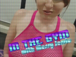 messyjessie  manyvids onlyfans scoring bitch fucks herself with a dildo