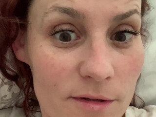 melodyjai manyvids onlyfans busty lady posing in fr