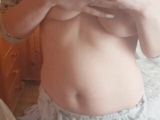 mariemaymoore manyvids onlyfans busty wench cums after handjob