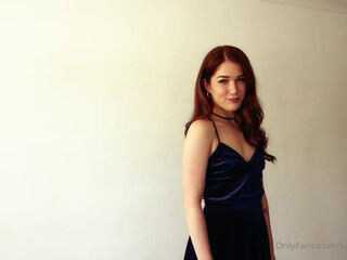 luvevelynclaire manyvids onlyfans Hot brat