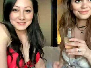 jennlee  manyvids onlyfans luxurious chick caresses lips sex