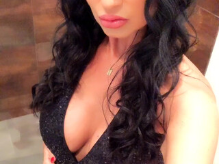 aniakinski manyvids onlyfans Chic chick