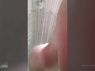 michelle giraldo manyvids onlyfans spectacular slut strokes her clit