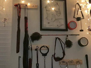 indicaflower manyvids onlyfans slut in stockings fucks clit