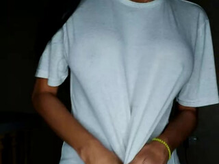 flaquitabella manyvids onlyfans cool babe with big tits