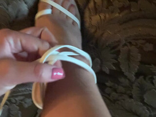 violetmyers manyvids onlyfans shy slut caresses shaved cunt