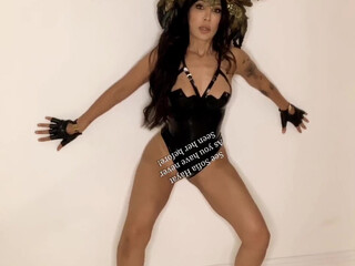 sofiahayat manyvids onlyfans mature babe gets a huge ass