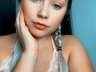 paolacelebtv manyvids onlyfans wicked bitch punishes small tits