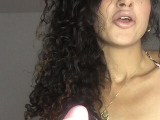 beinazirfree manyvids onlyfans shows how deep a toy can be in your mouth