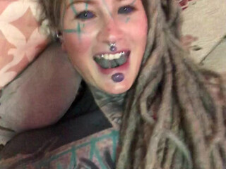 anuskatzz manyvids onlyfans harlot posing in pantyhose