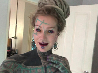 anuskatzz manyvids onlyfans shy slut with a nice ass fucks pussy