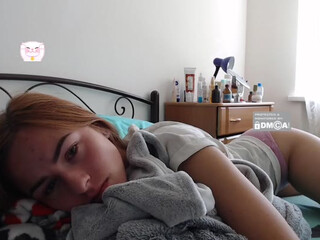 MollyMae cute skin erotic undresses