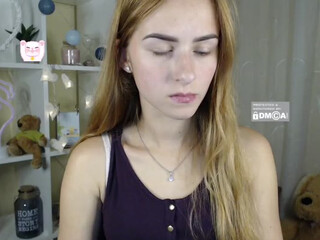 MollyMae pretty woman with perfect figure shows her skills on a pole