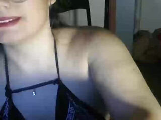 666sexdoll cute girls fuck with a bottle