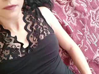 AlexaOCandy shows pussy