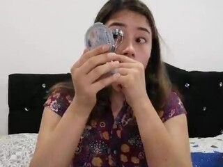 algodondeazucar exquisite slut shows juicy ass