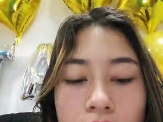 algodondeazucar amazing wench fucks herself with sex toys