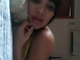 alitasexy thick slut caresses tits