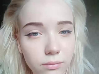 Ariel006 thick slut caresses tits