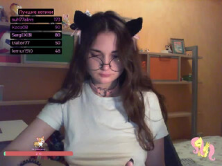 BLACKBLANCA Busty brunette