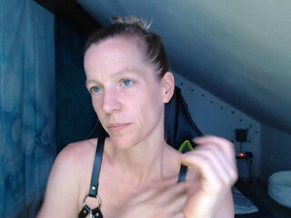 blueeye girl luxurious chick caresses lips sex