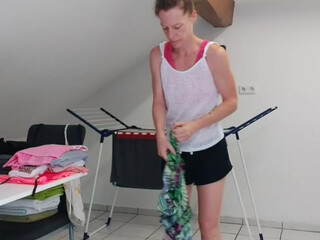 blueeye girl hot babe fucks cunt